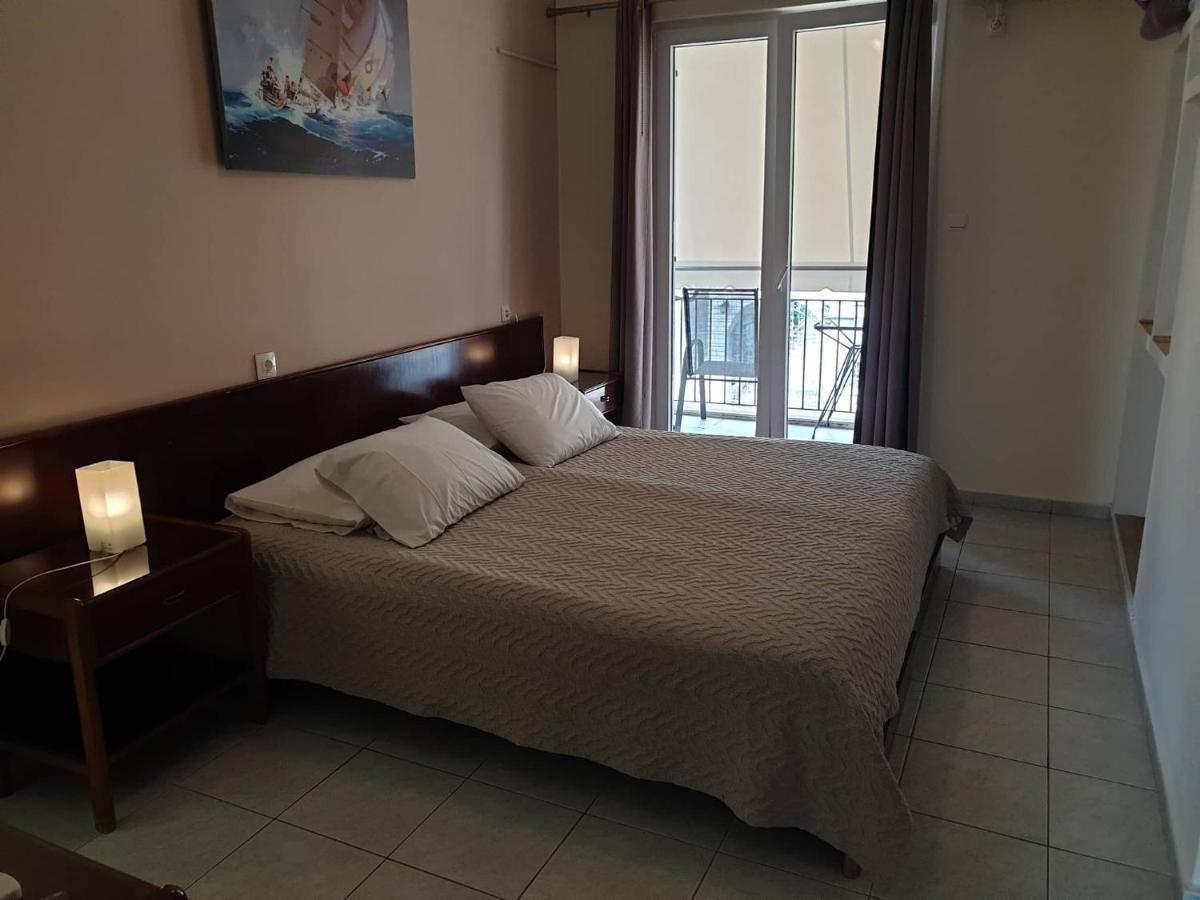 Ballas Apartments Agia Efimia Exterior foto